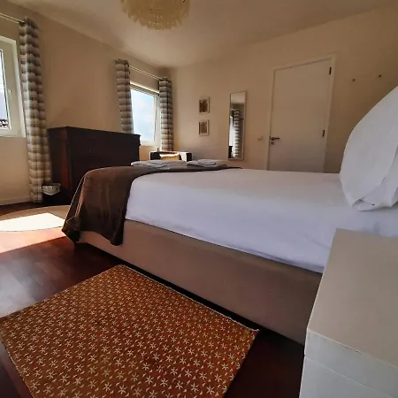 בית נופש Nikau - Garden By The Sea לאגואה