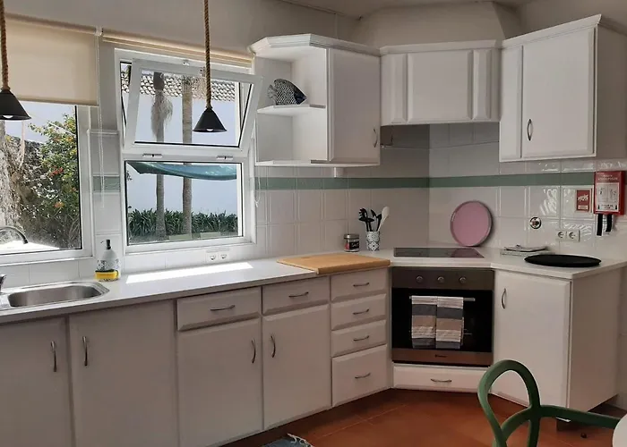 Dom wakacyjny Nikau - Garden By The Sea *